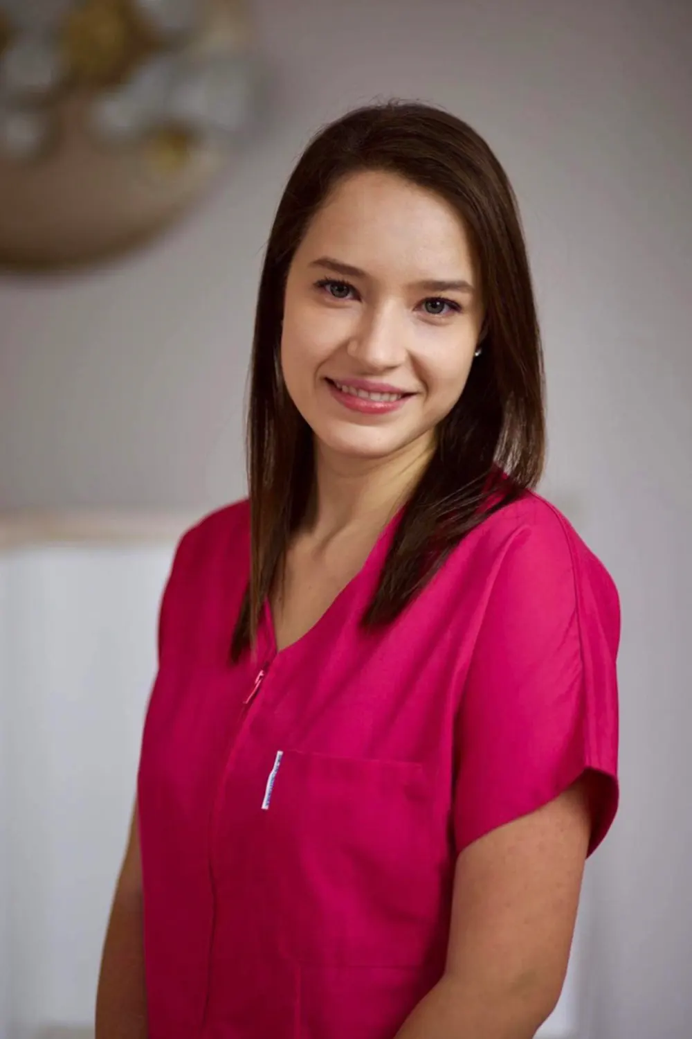 Dr. Kápolnai Kristen